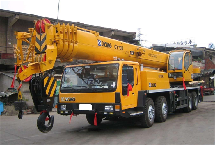 河口区吊车出租选择重点